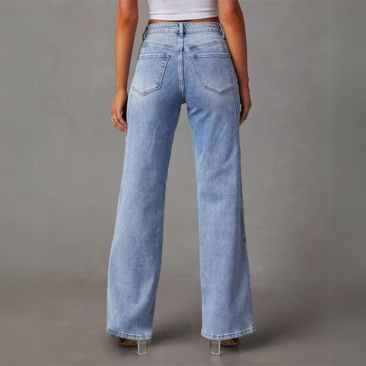 Nora Relaxed Flared Jeans with High Waist | Kylie & Marli