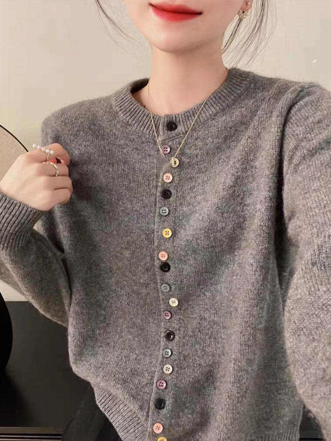 AALIYAH | Elegant Buttoned Knit Cardigan