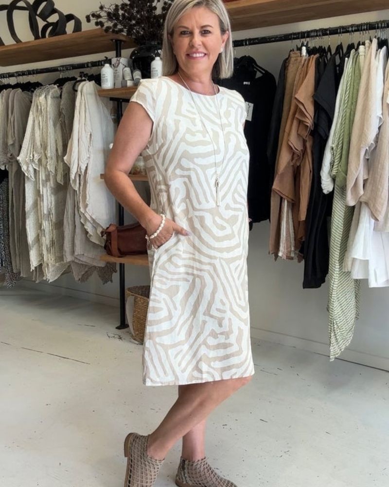 Aria™ | Abstract Print Midi Dress – Relaxed Fit with Pockets