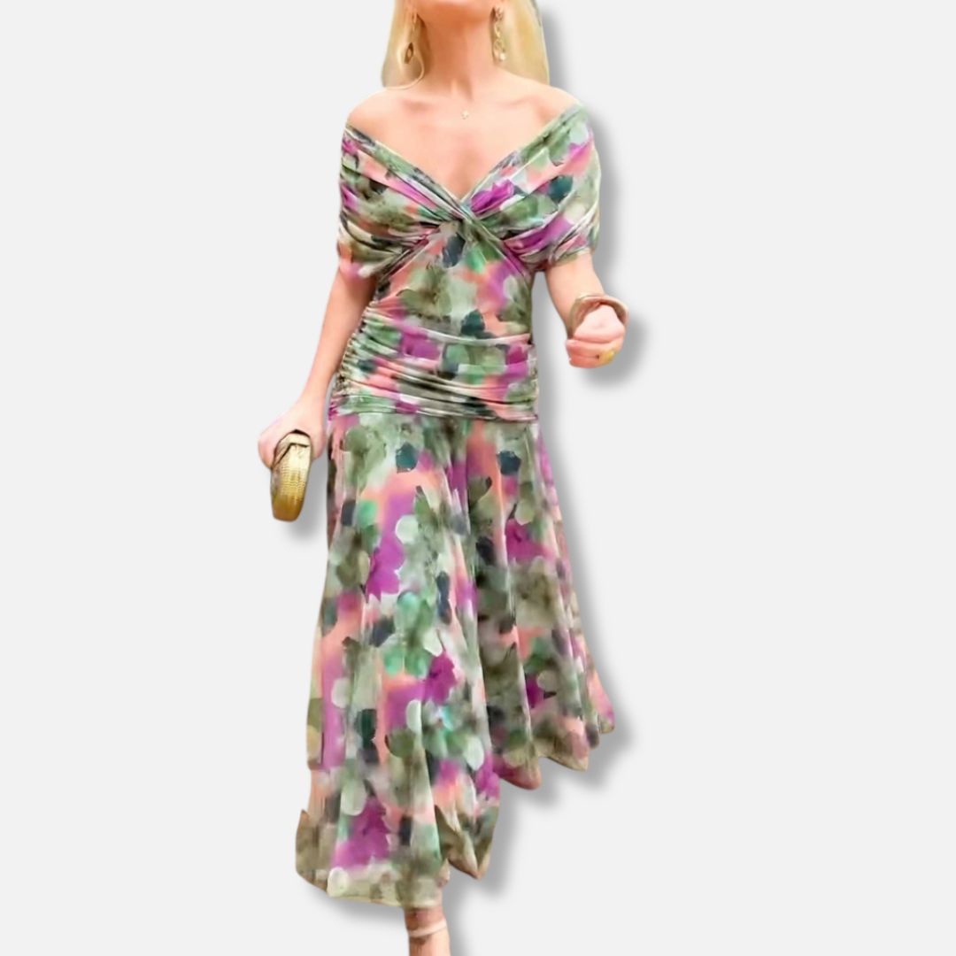 Luna - Elegant Dress With V-Neckline