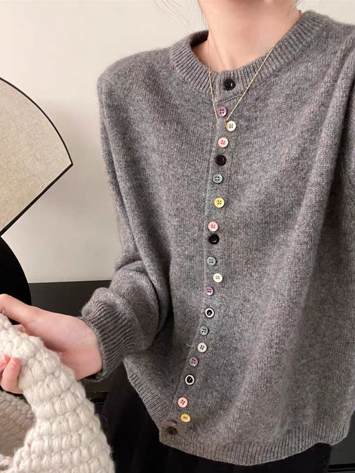 AALIYAH | Elegant Buttoned Knit Cardigan