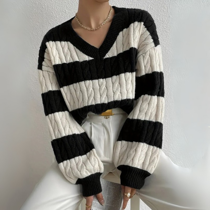MORTA - Comfy V-Neck Long Sleeve Sweater