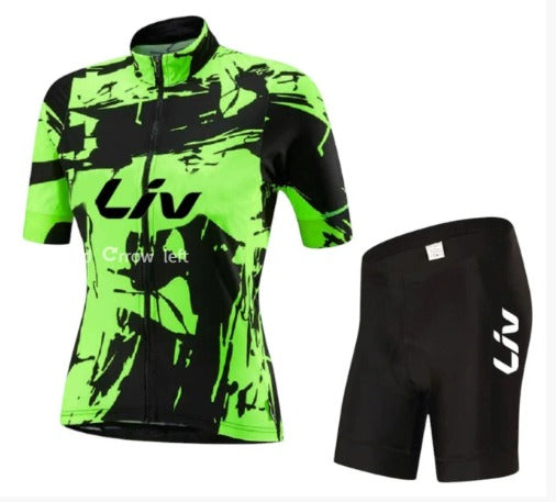 BORA cycling kit | Short-sleeve cycling jersey + bib shorts