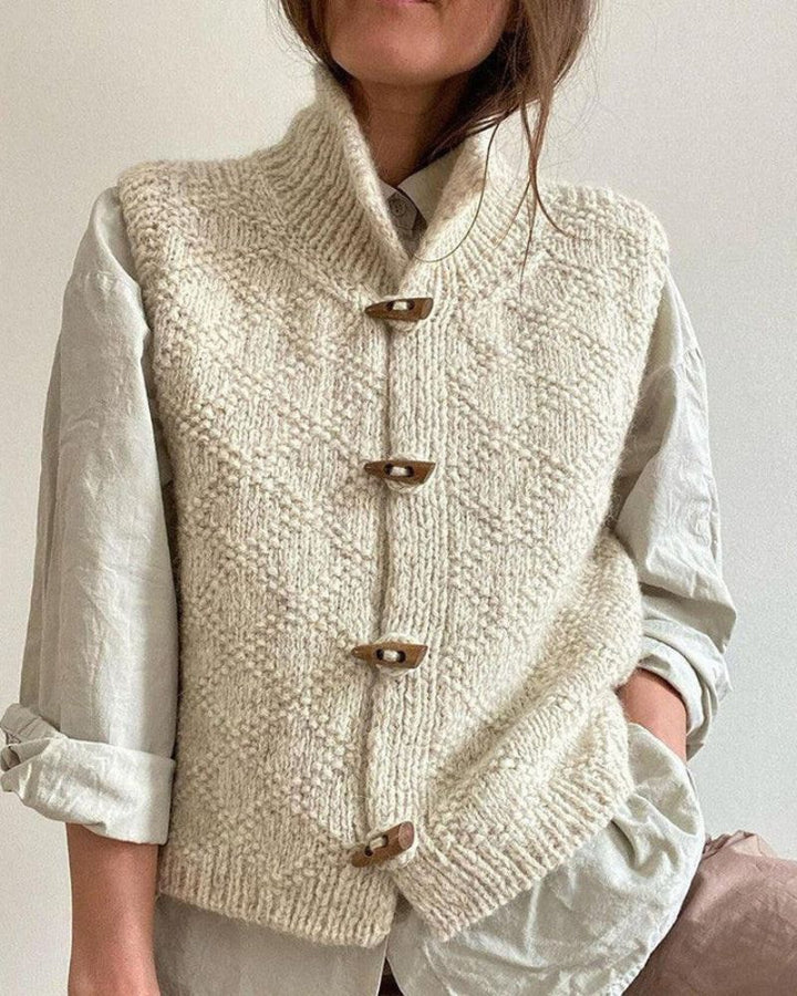 IVY - Classic Sleeveless Cardigan