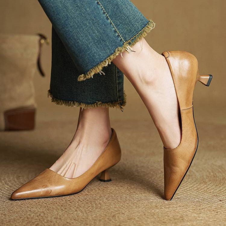 Sera Leather Heels | Top-Grain Cowhide, Elegant 4.5 cm Kitten Heel