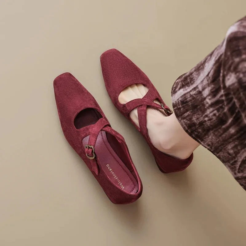 Corinne | Velvet Mule