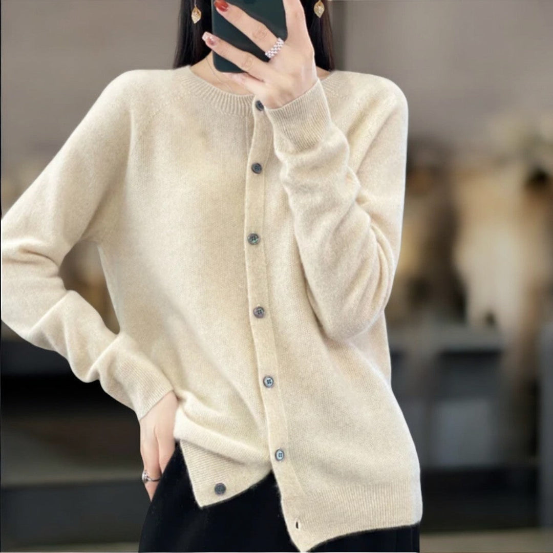 ELEANOR - Soft Button-Up Cardigan