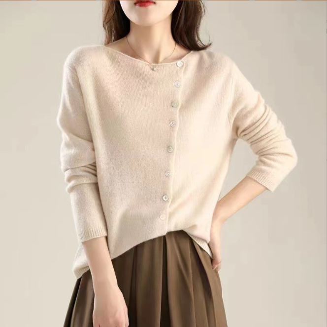 MOLLY - Button Front Cable Knit Sweater for Fall & Winter