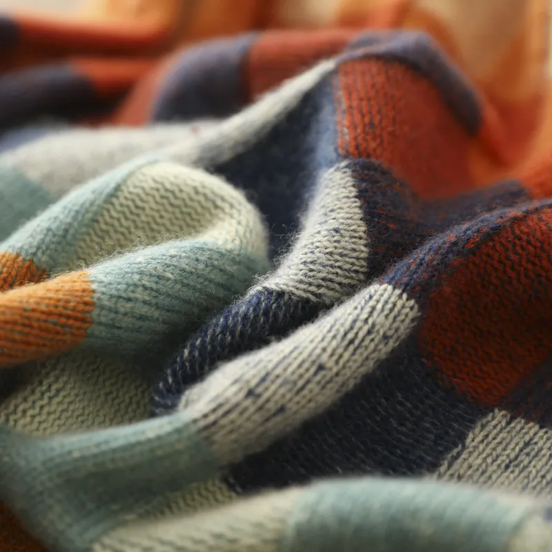 MIA - Retro-Inspired Plaid Sweater