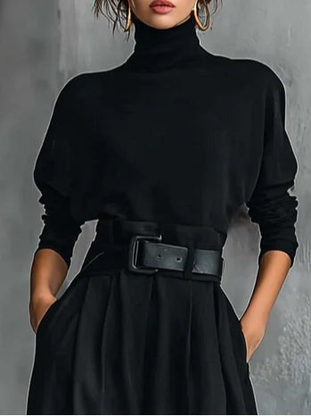 Fleur | Set with a Turtleneck Sweater and Straight-Leg Pants